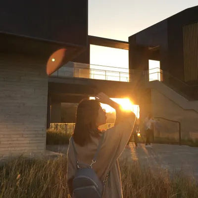 今年27歲的沙龍