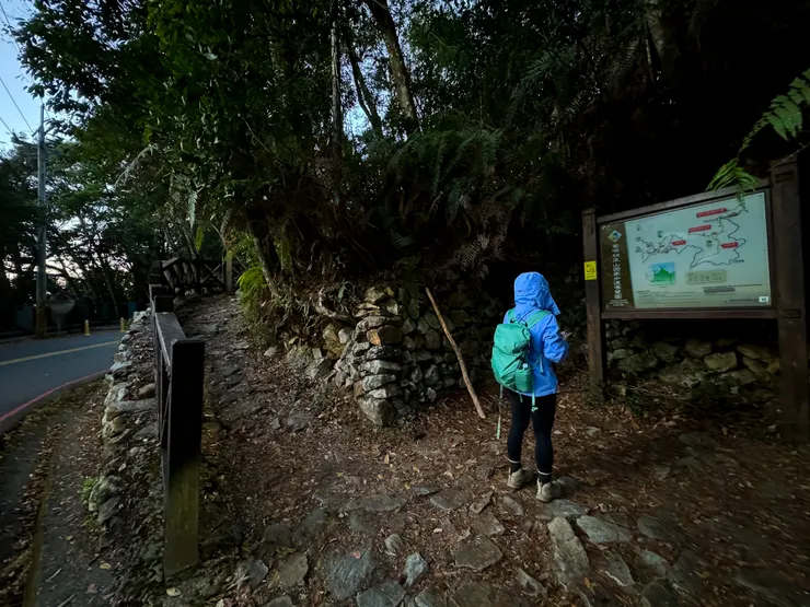 6:30抵達27K鳶嘴山登山口