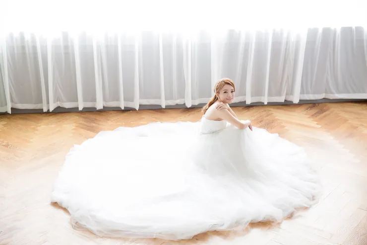 本文節錄自我的第一本書《 等待加一,或者不:我和她們的單人婚紗故事 》