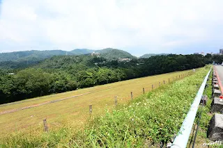 水社壩的湖外側