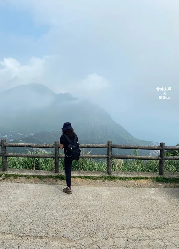 ▲介紹完了，趕緊來熱身~帶著簡單裝備準備上山嚕。