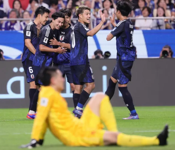 南野拓實個人梅開二度