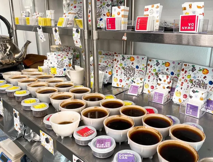 《LiLo Coffee Factory》