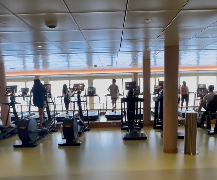 可以看海的健身房