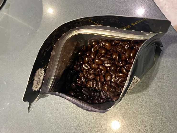 黑得發亮的聖歌配方