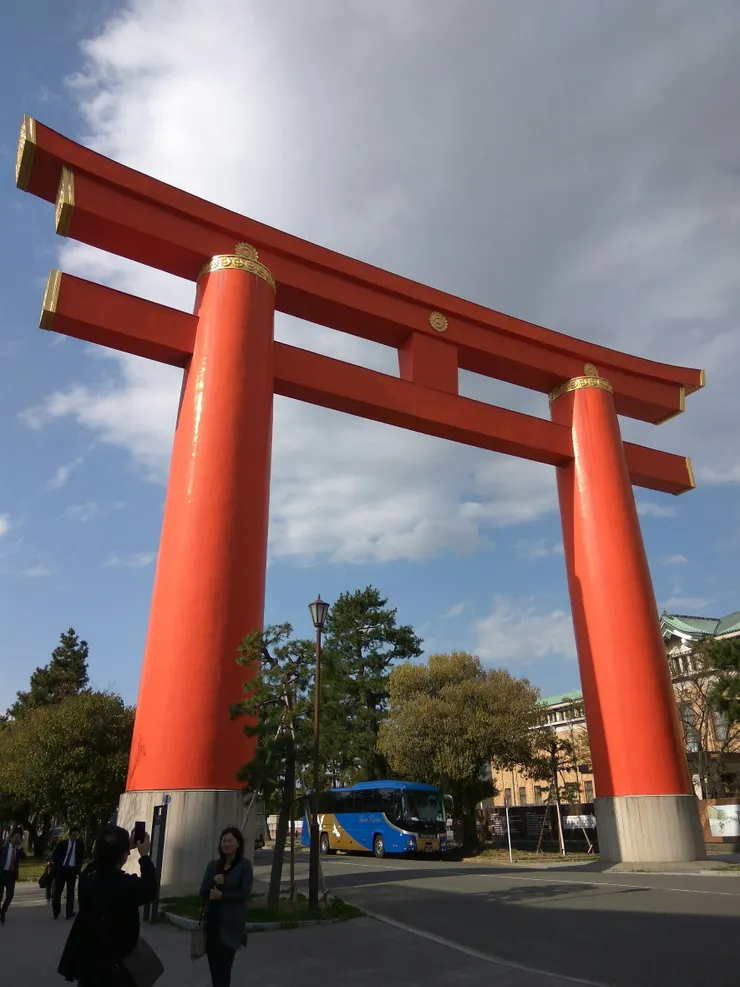 平安神宮超大鳥居