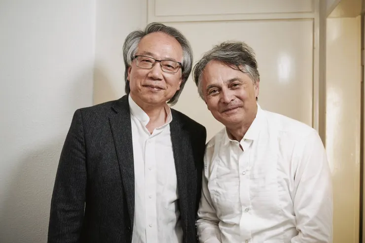 指揮家呂紹嘉和國家交響樂團音樂總監在漢諾威後台相見。（鄭達敬攝，國家交響樂團提供）