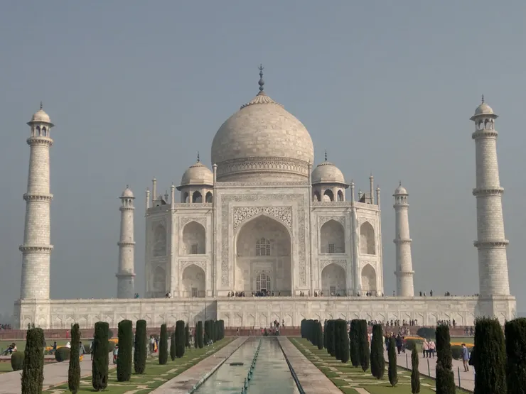 印度泰姬瑪哈陵於1983年登錄為世界文化遺產,亦為世界七大奇蹟之一。