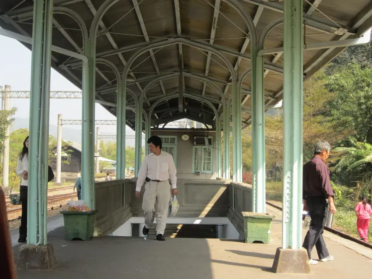 泰安舊站唯一的島式月台