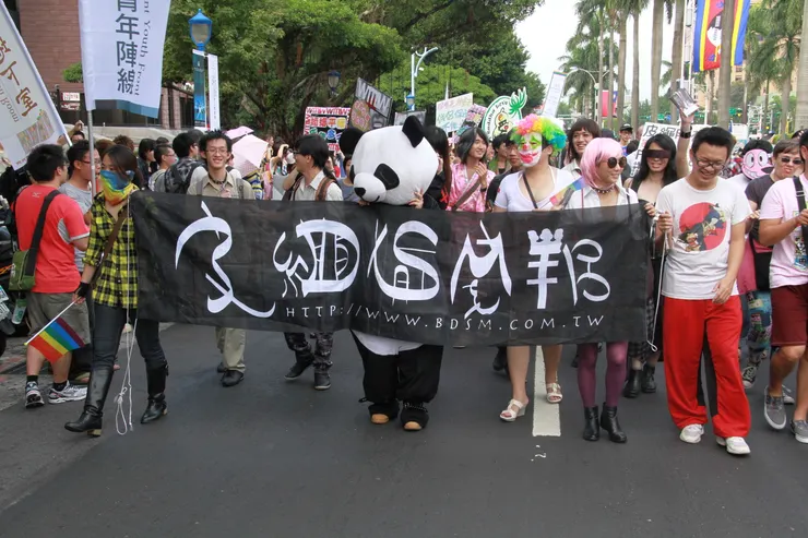 鬼才拍攝於 2012 年同志遊行