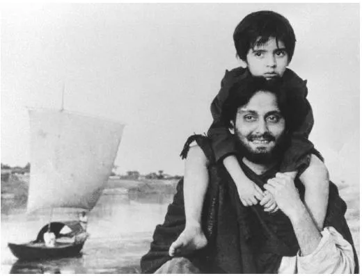 ▲待相認的阿普與小男孩。