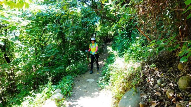 循著轟隆車聲~路是人走出來了