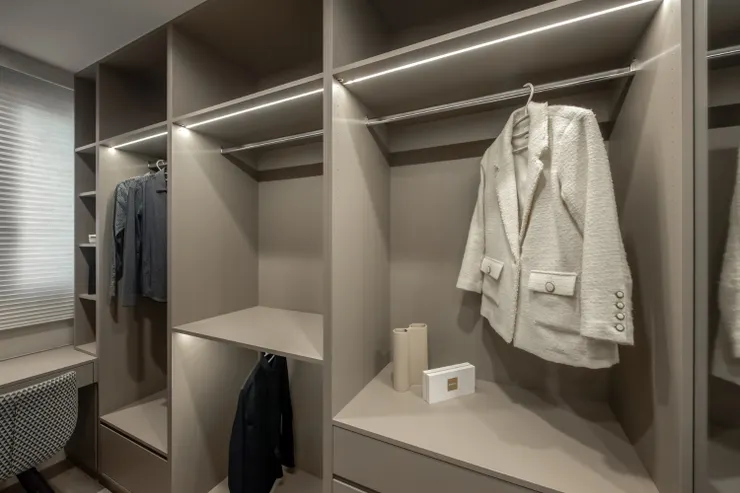 案例分享:霞飛邑,點我觀看完整作品介紹