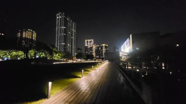 台灣美術館廣場(李建崑攝影)