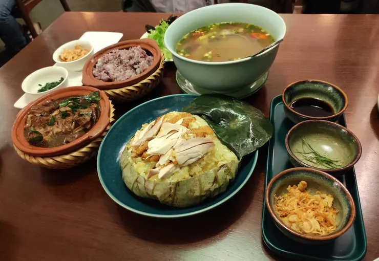 Luk Lak Vietnamese Restaurant 色香味全的料理