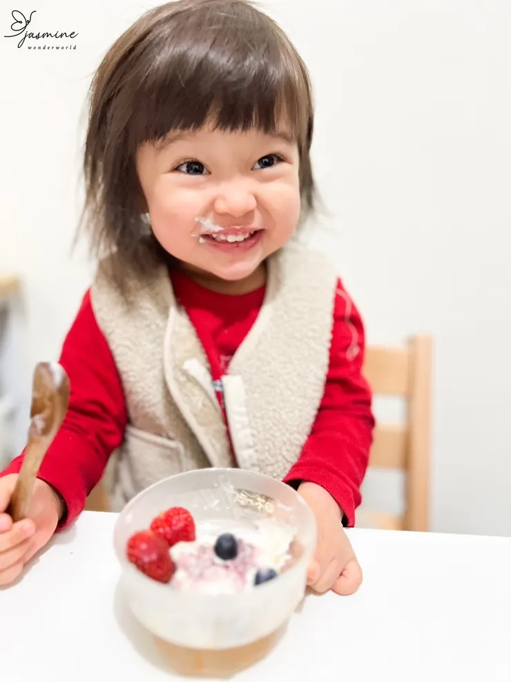 一早起床就有優格可以吃有夠開心