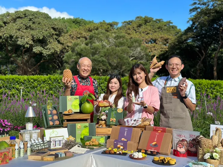 文旦復興與關係品牌與東森氣象趴趴 go 拍攝節目。（圖片來源：鳳梨灣粉絲專頁）