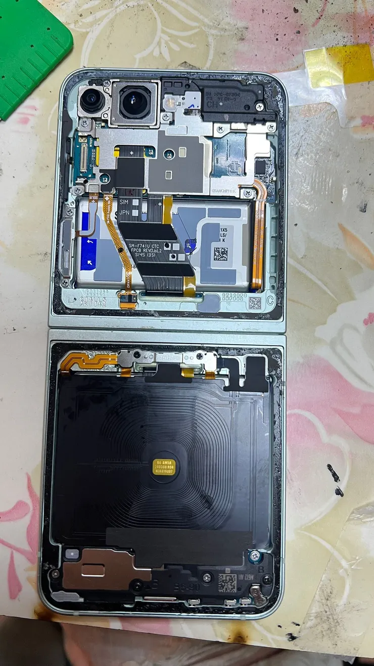 Z flip6 轉軸故障