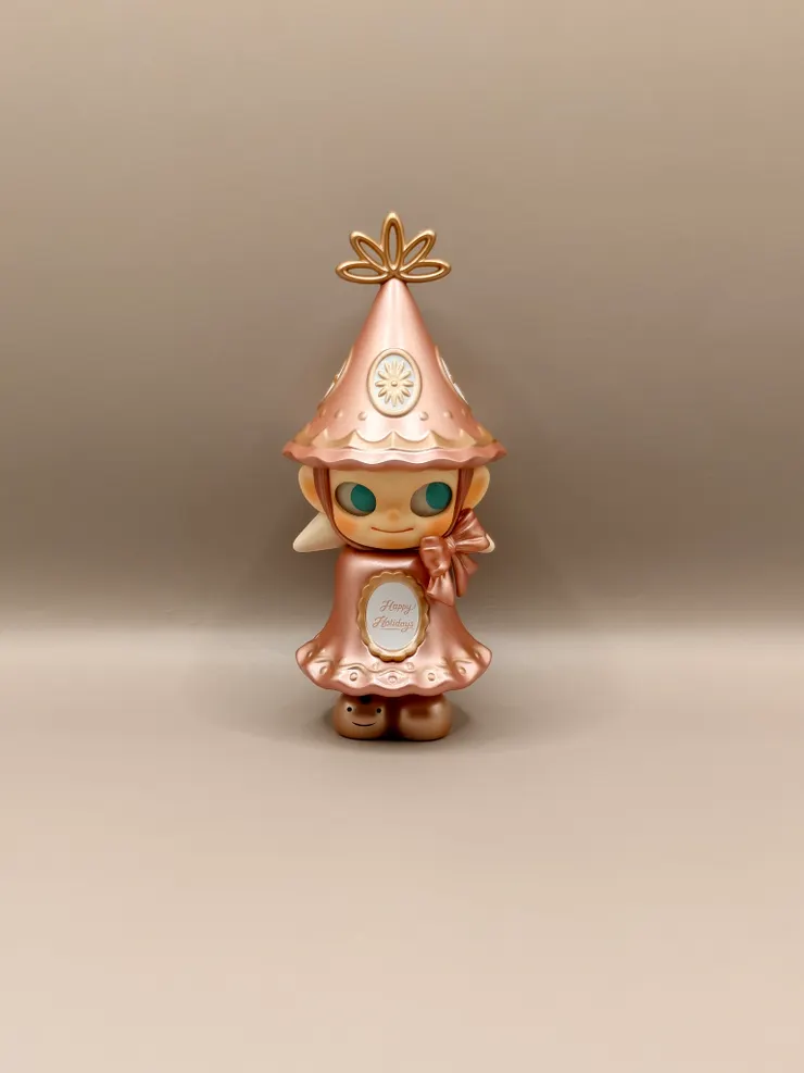 Zsiga《THE WINTER OF GIFTS》盛裝出席 Dressed Up