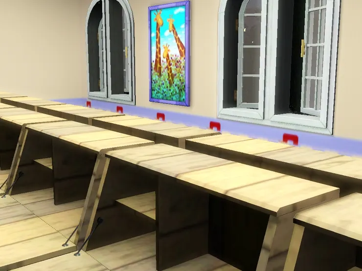 畫框跟壁紙的腰線顏色很配。