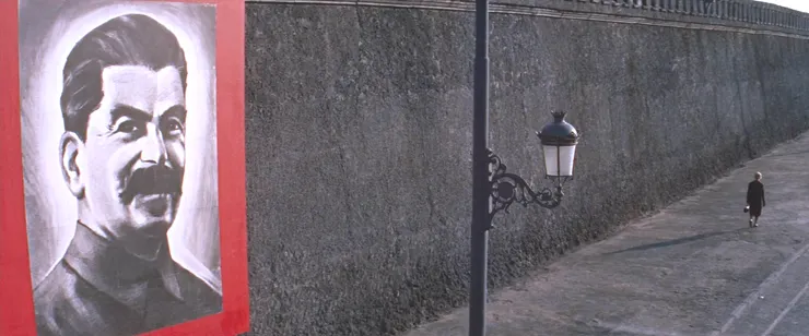 拉娜登場的最終幕，成為史達林政權下的犧牲者。