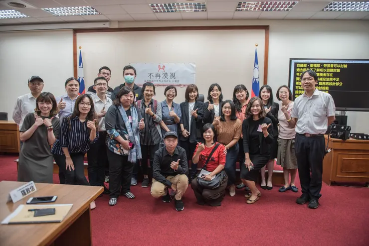 裡面沒有我，但很多夥伴們!