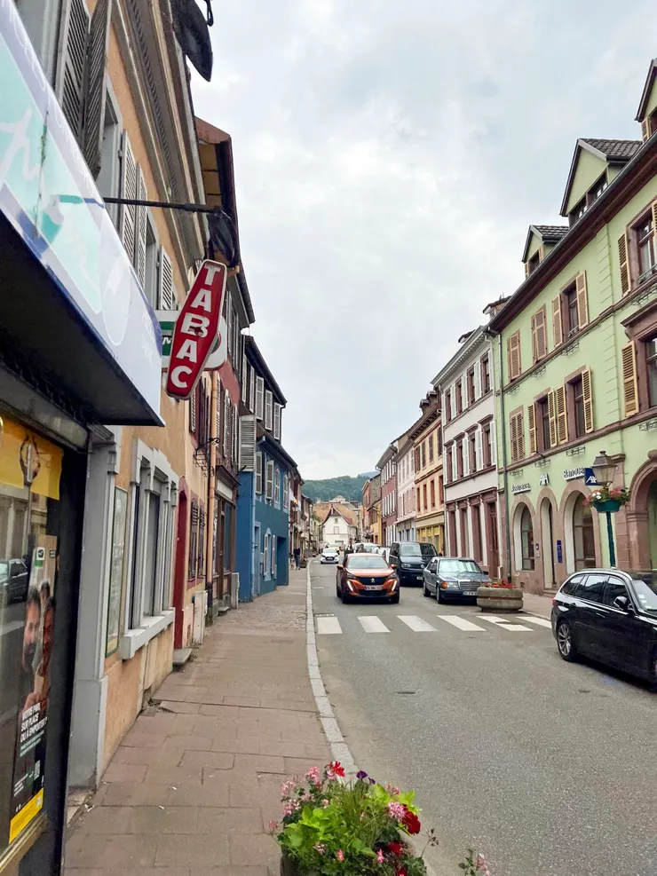 法國聖瑪麗歐米訥的街道真的很美