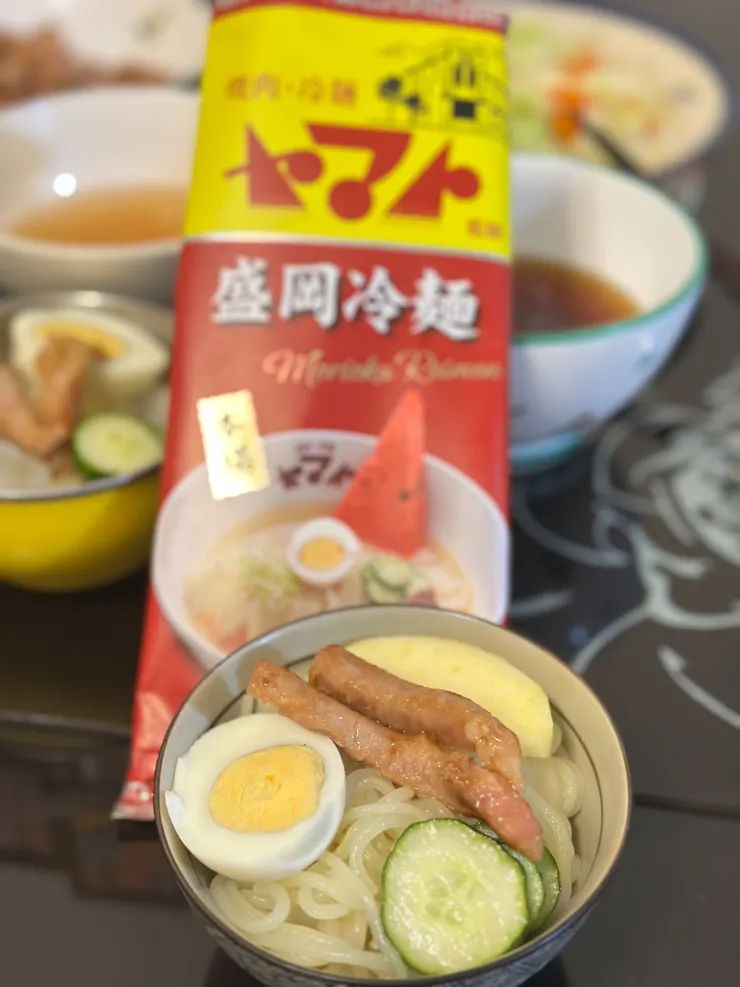 買了好幾包冷麵回家複製，應該也有87分像吧！