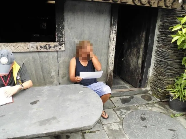 醉不上道!酒駕男欠繳11萬 執行官查封房產驚見「石板屋」。圖/執行署高雄分署