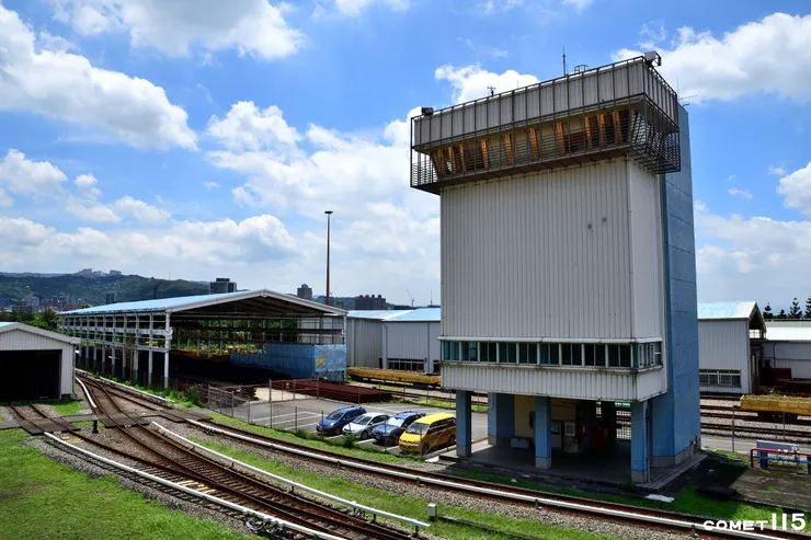 塔台是控制機廠內軌道的中樞