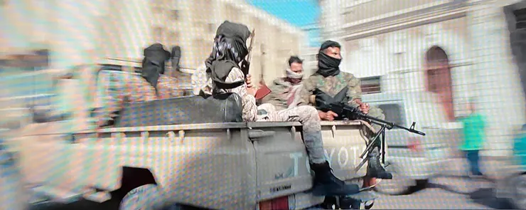 ▲ 街頭隨處可見持槍的軍隊
