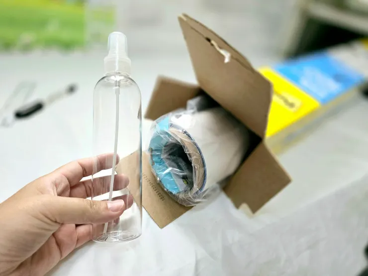 體驗愛塗鴉寶貝看過來!可自由裁切、牆壁、木板隨處可黏、白板