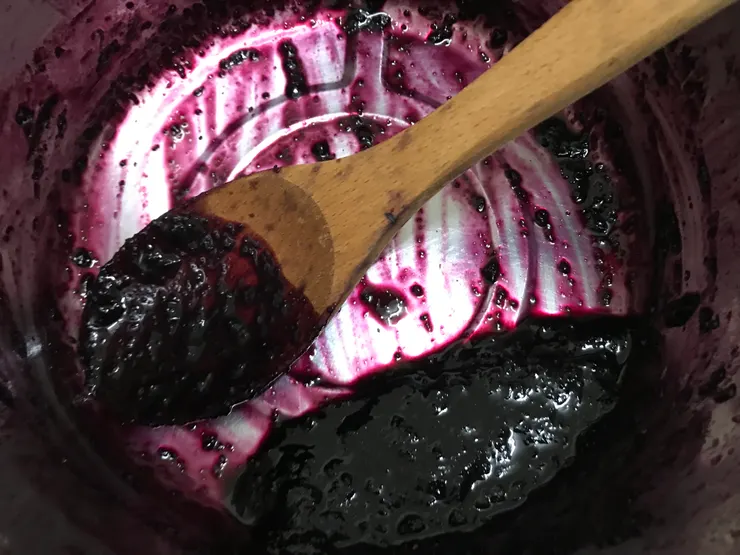 煮完快裝罐完才想到要拍照