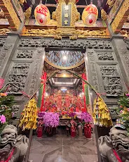 精湛的石獅及浮雕工藝（圖片截圖於網路）