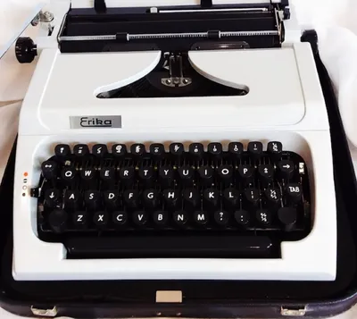 三石打字機的沙龍