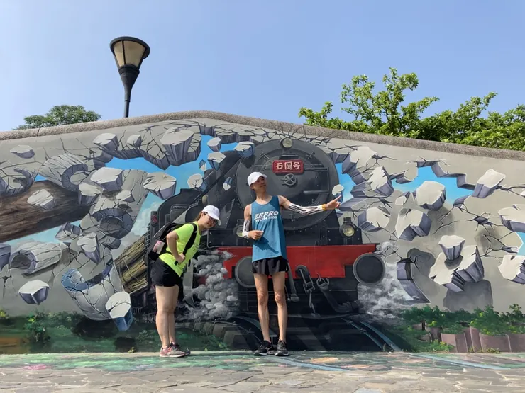 東豐自行車綠廊 的 0蛋月台