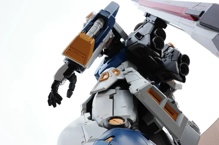 從背面看也是每個細節都做得很完美