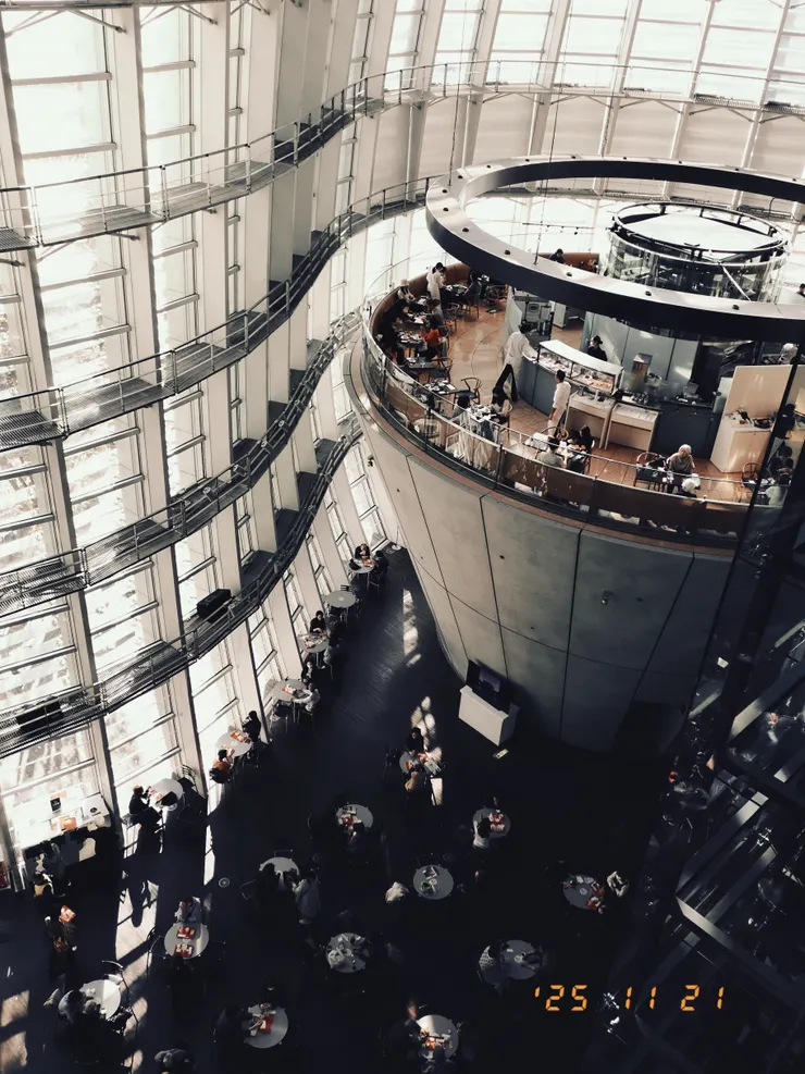 東京國立新美術館 拍照的好地方