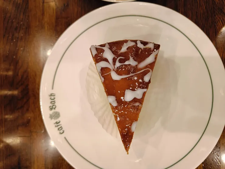 蛋糕也是店家自行製作