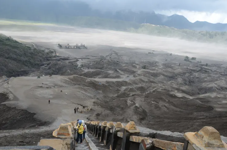火山灰漫天飛舞