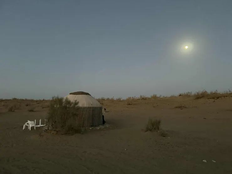 我住的氈房,遺世而獨立