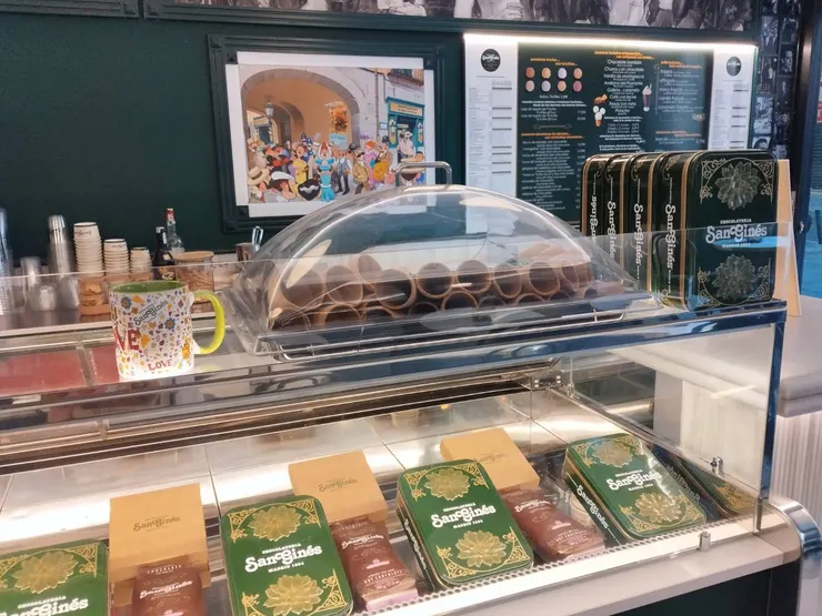 店內也販售巧克力點心，可以做為禮品