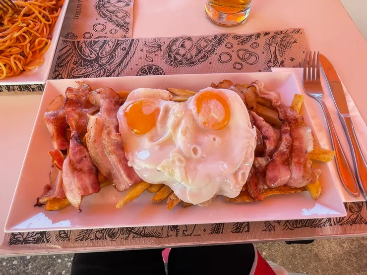 今天決定大補充一下熱量! 晚餐 10歐。