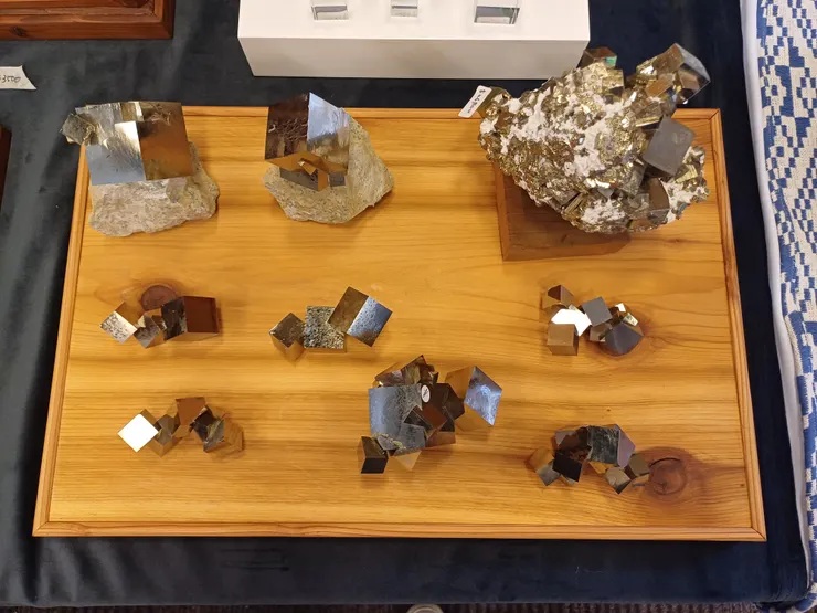 他們的黃鐵礦很有份量