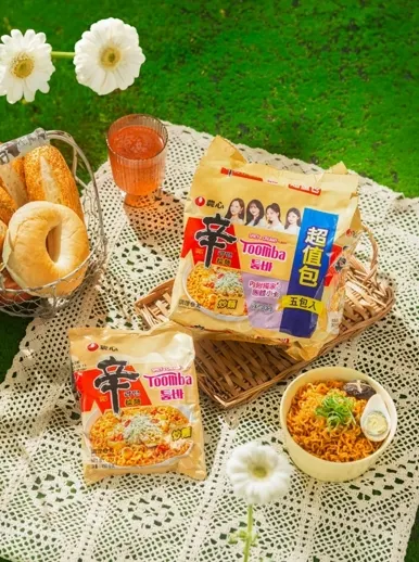 aespa聯名款辣白醬將韓式經典辣味與濃郁奶油白醬結合。圖/農心提供