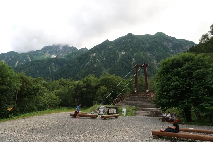 午後的雲霧已佔滿天空