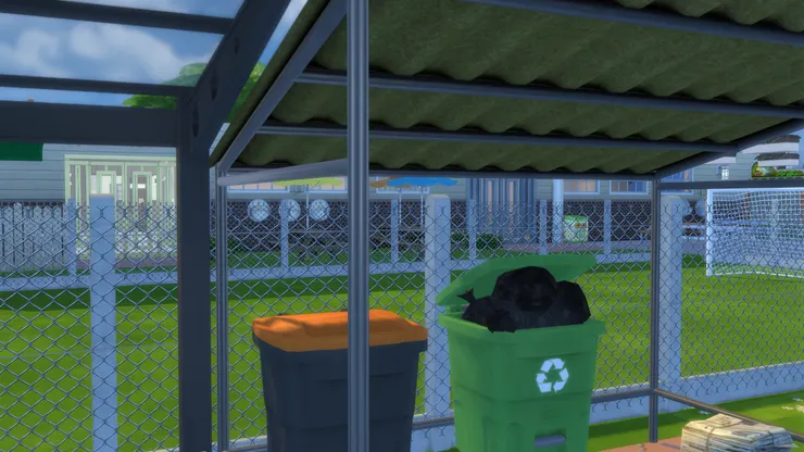 垃圾有做好分類。(看來昨天的垃圾還未有車子來收。)