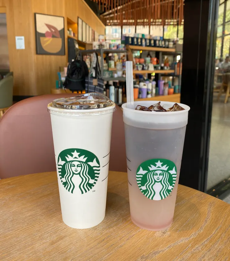 星巴克買一送一的時候，我們知道要去佔便宜。 股市中，買一送一的時候，我們卻覺得很害怕。