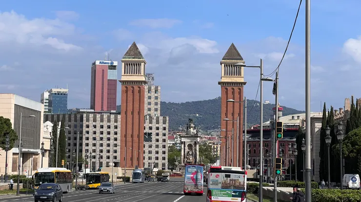 西班牙廣場雙柱