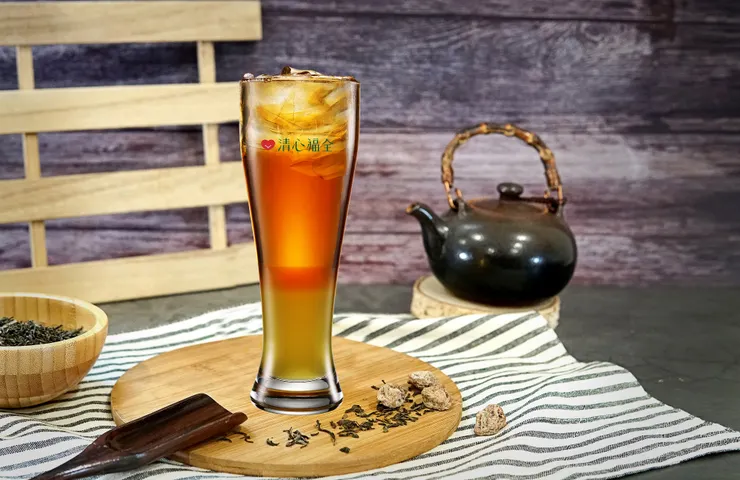 圖說：新鮮甘蔗原汁與清爽的菁茶結合，口感優雅回甘。（資料來源：清心福全）